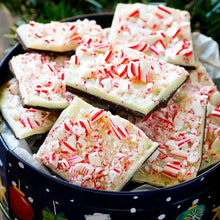 Load image into Gallery viewer, Peppermint Bark Cuticle Oil &amp; Balm